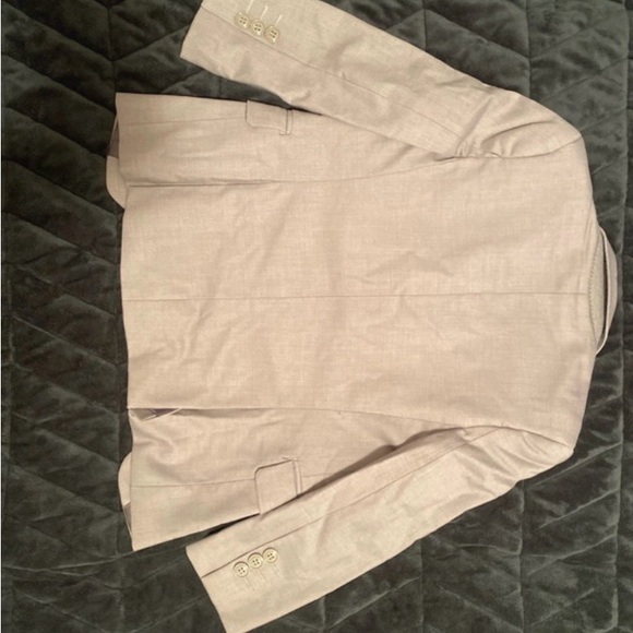 Perry Ellis Light Gray Suit with Tie - Picture 7 of 12